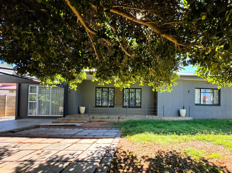 4 Bedroom Property for Sale in Oosterville Northern Cape